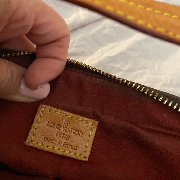 Louis Vuitton authentic Mone Cite MM - Picture 5 of 6